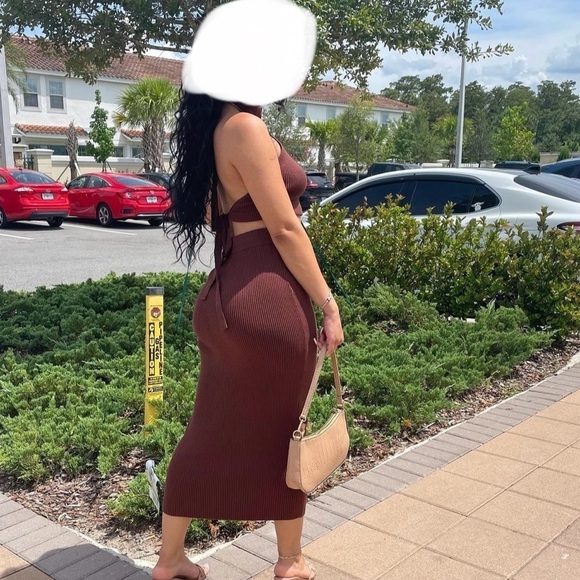 Sabrina Sweater skirt set Color Brown Size Small NWT - Picture 10 of 12